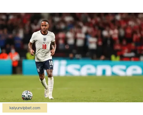 拉明怒斥判罚风波杰拉德马丁解围未吃红牌引热议与裁判尺度争议升级