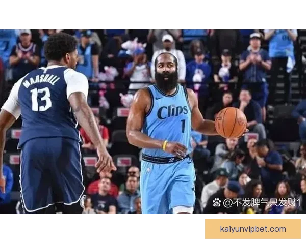 莱昂纳德坚定信心快船无畏对手首节低迷继续投篮调整状态