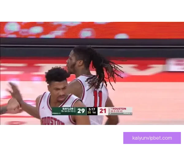 贝勒大学险胜对手晋级邓雨婷贡献6分3篮板助力球队获胜