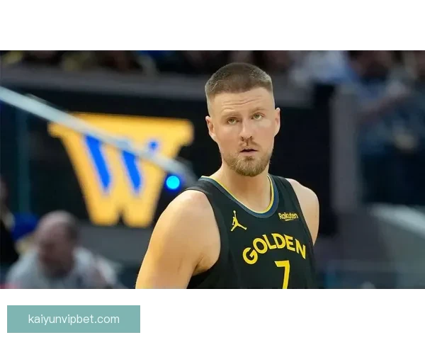 科尔：波尔津吉斯伤退后球队士气受损 失控局面难以扭转